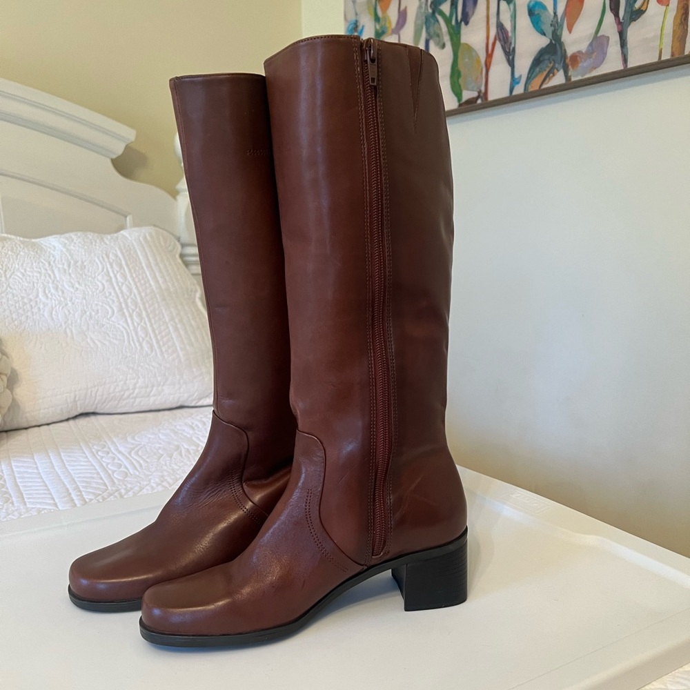 Naturalizer brown leather boots 8